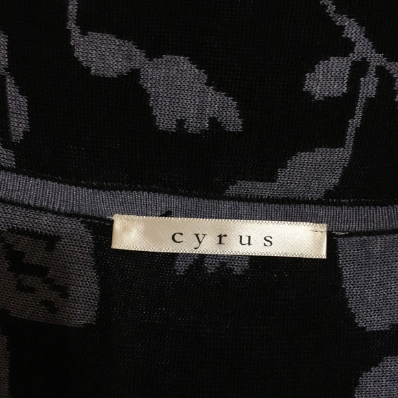 Drape-front cardigan - High/Low - Picture 7 of 9